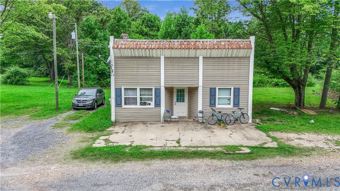 3331 South Constitution Route Dillwyn, VA 23936 - Photo 24 of 24 View of front of house featuring a front lawn, a c