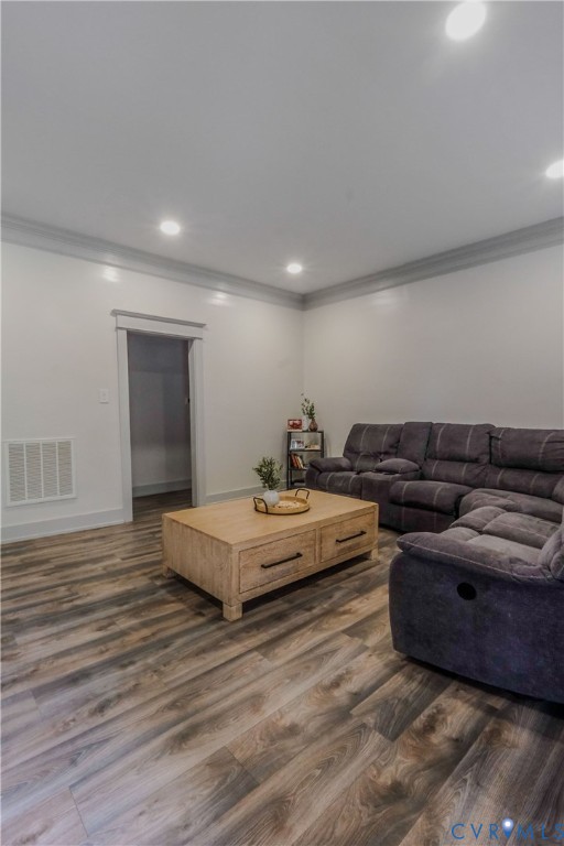 3331 South Constitution Route Dillwyn, VA 23936 - Photo 10 of 24 Living area with ornamental molding, dark wood-sty