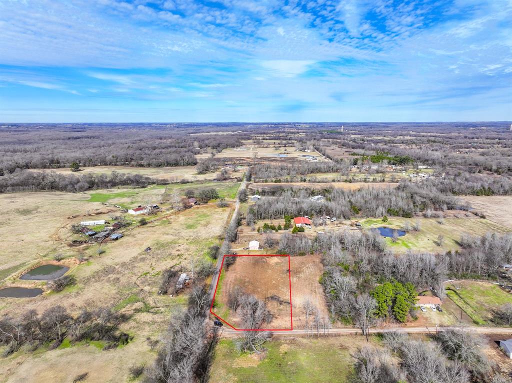 705 County Road 2437 Como, TX 75431 - Photo 4 of 16 a view of city and ocean