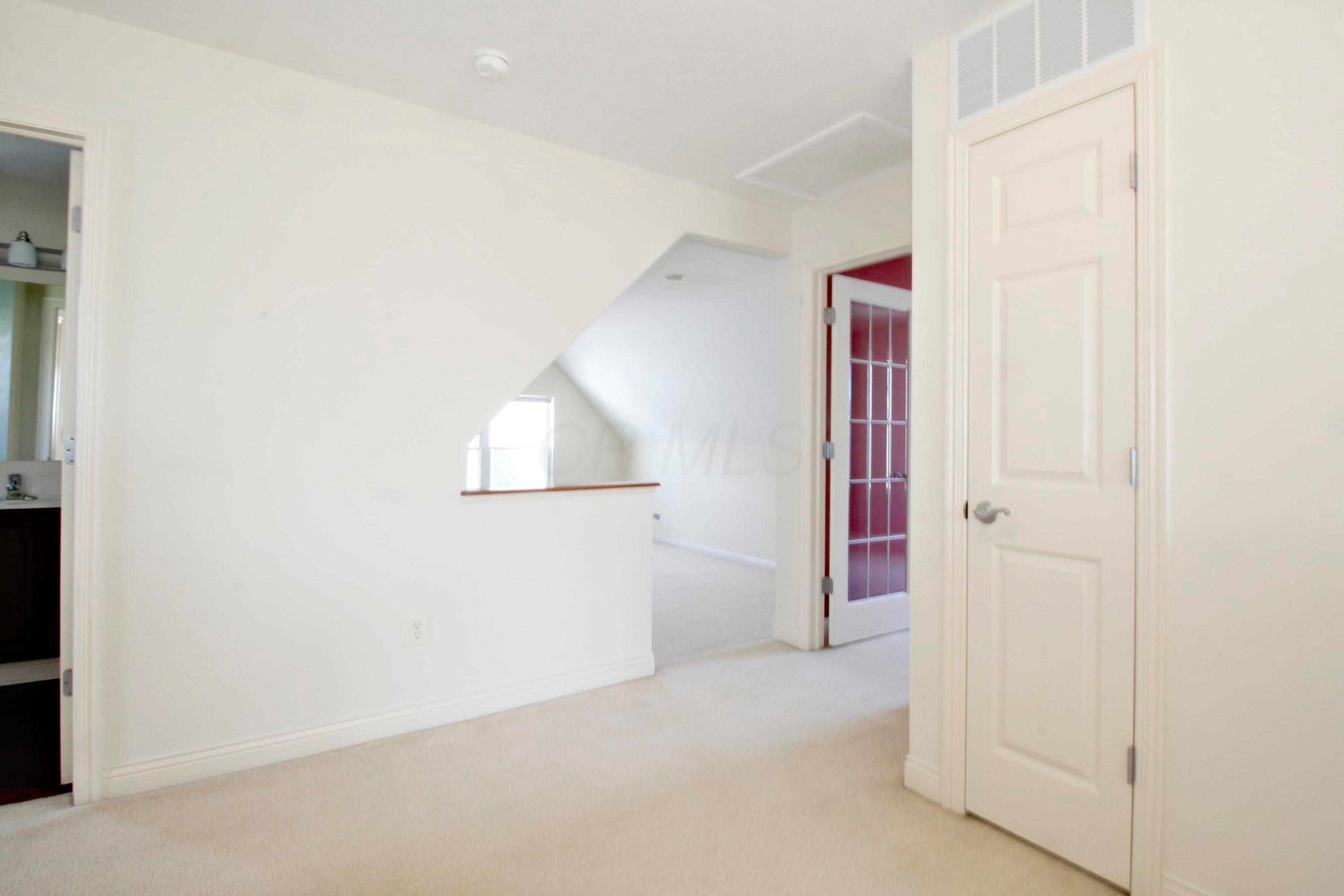6036 Inslee Road Dublin, OH 43016 - Photo 17 of 27 Gallery Image 17