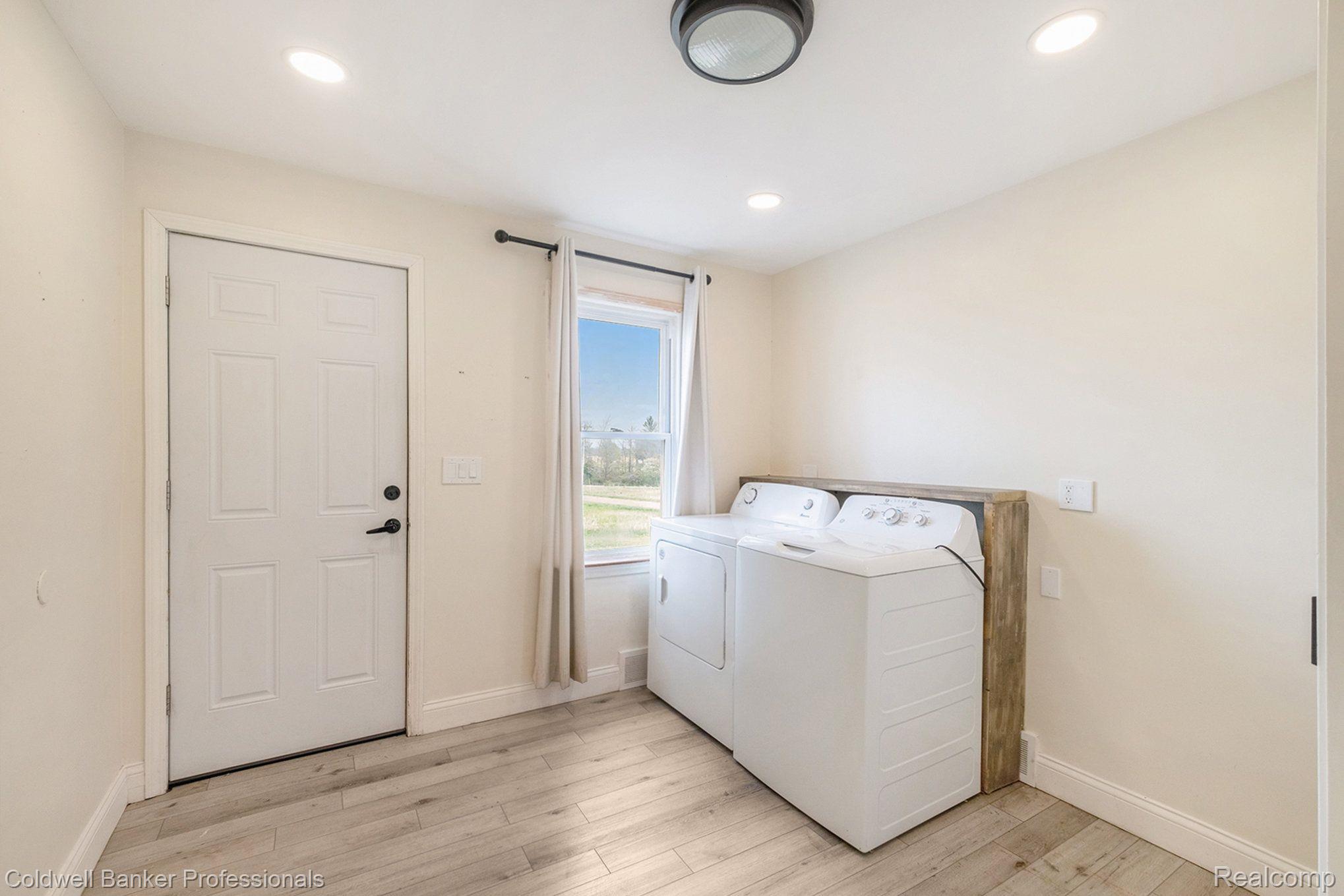 3642 South Geeck Road Durand, MI 48429 - Photo 12 of 30 Plenty of room in this first floor laundry room