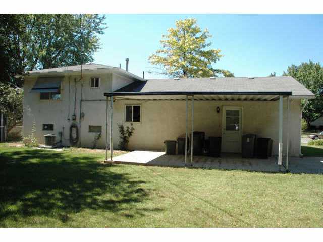 3120 Dunloe Road Columbus, OH 43232 - Photo 2 of 10 Gallery Image 2