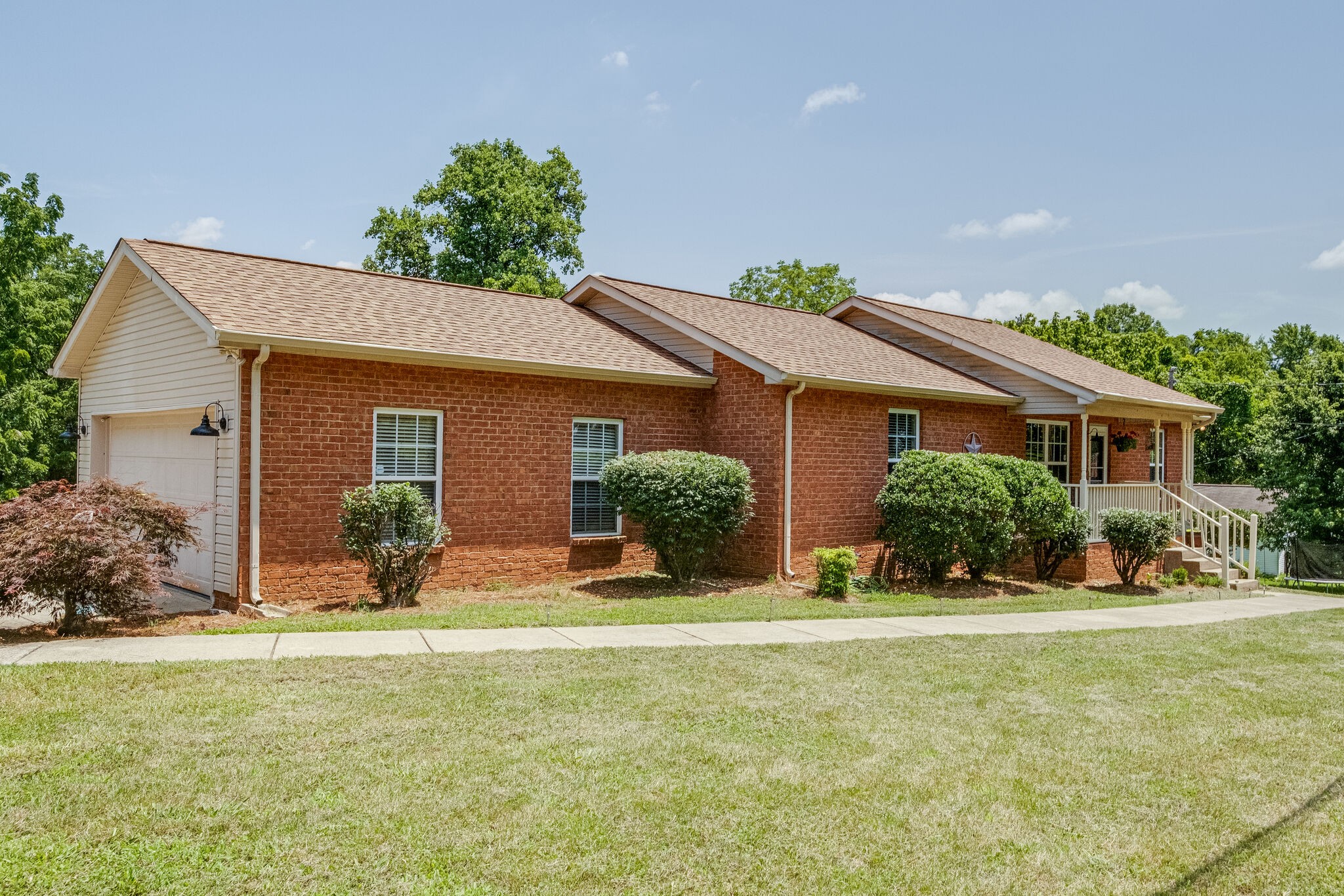 353 Beckwith Road Mount Juliet, TN 37122 - Photo 3 of 26 a front view of house with yard and green space