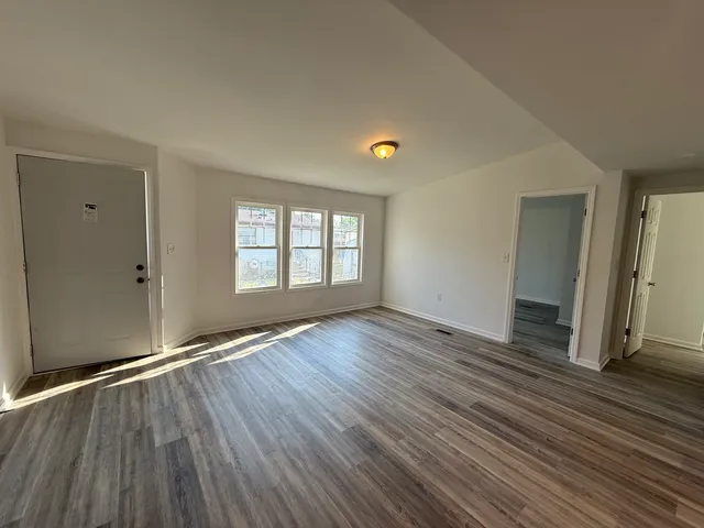 $95,000 | 300 Briarbranch Terrace, Matteson, IL 60443