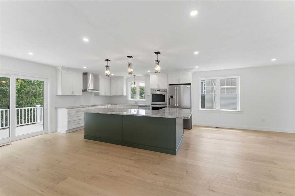 36 Colonial Road Webster, MA 01570 - Photo 9 of 42