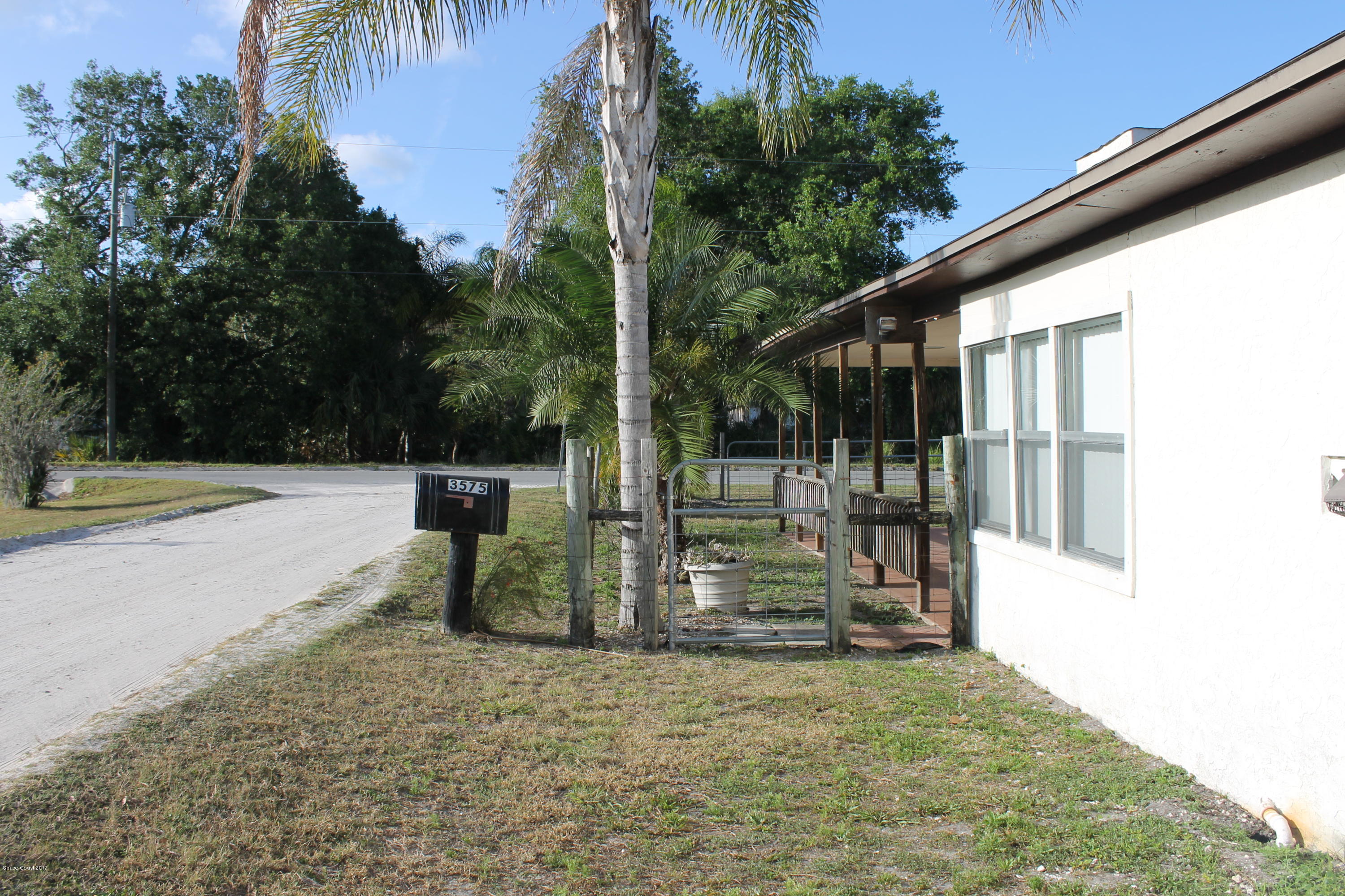 3575 Carter Road Mims, FL 32754 - Photo 17 of 30 Side