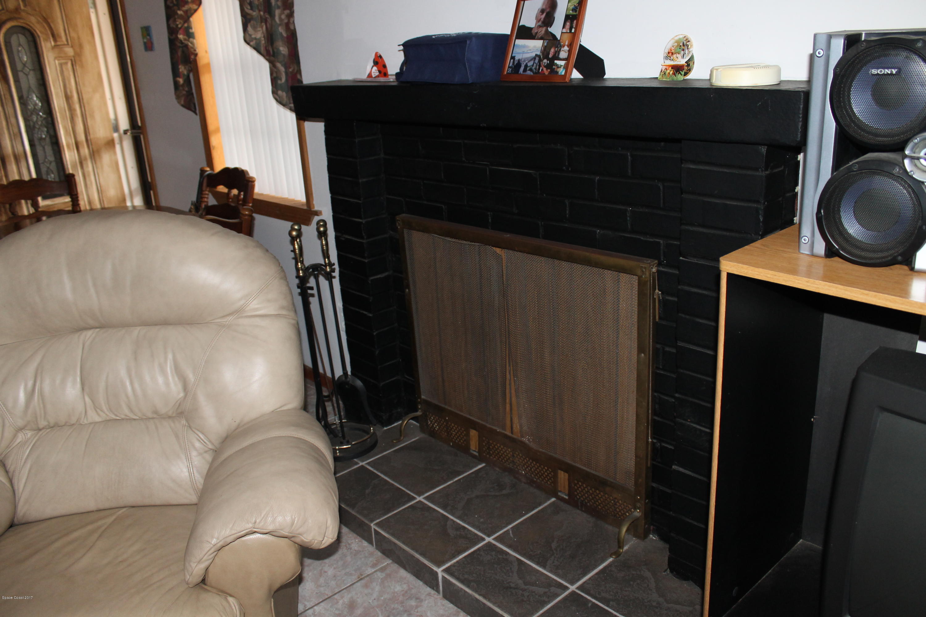 3575 Carter Road Mims, FL 32754 - Photo 25 of 30 Fireplace