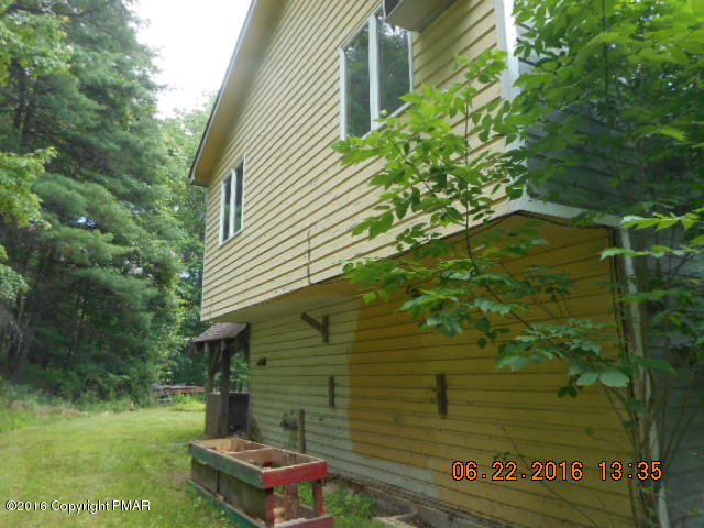 149 Hotel Road Hawley, PA 18428 - Photo 16 of 16 045