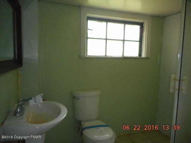 149 Hotel Road Hawley, PA 18428 - Photo 7 of 16 054