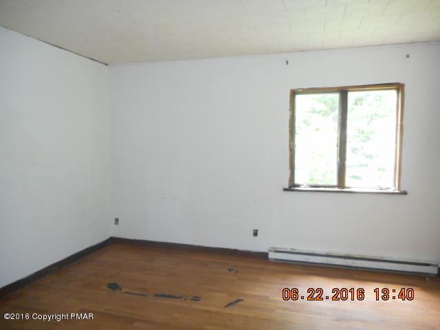 149 Hotel Road Hawley, PA 18428 - Photo 9 of 16 056