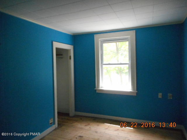 149 Hotel Road Hawley, PA 18428 - Photo 10 of 16 057