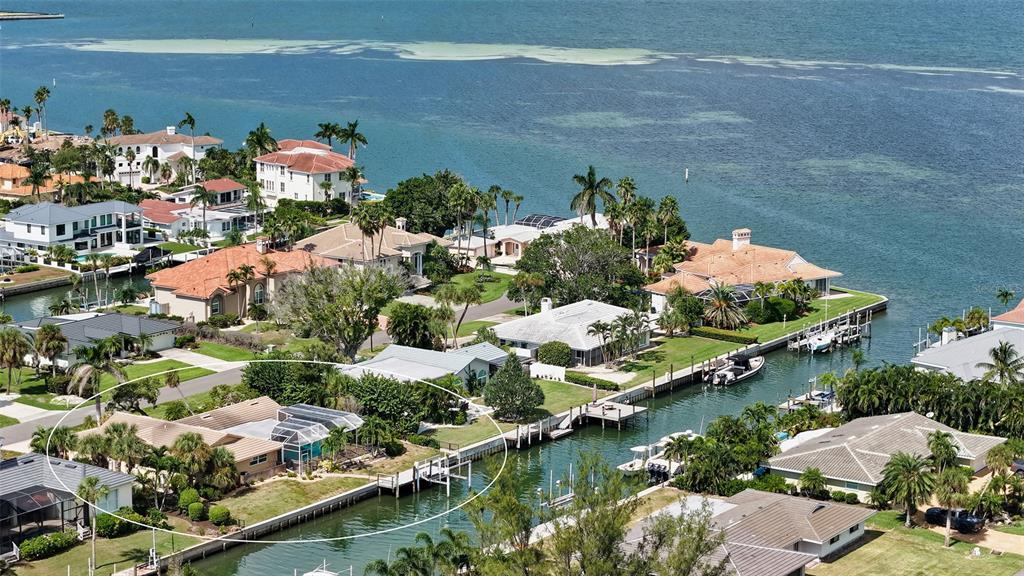 524 Ketch Lane Longboat Key, FL 34228 - Photo 11 of 62