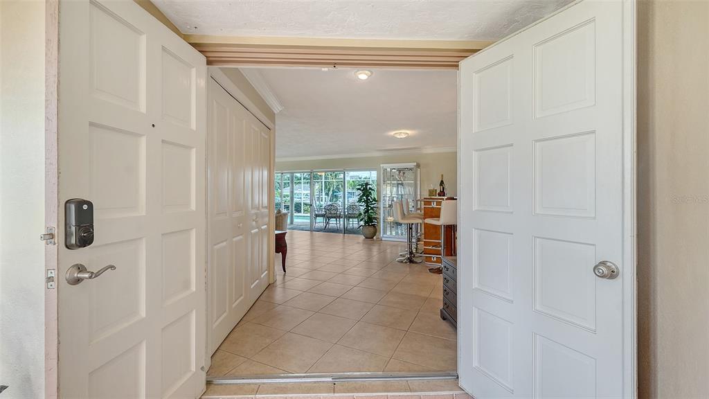 524 Ketch Lane Longboat Key, FL 34228 - Photo 13 of 62