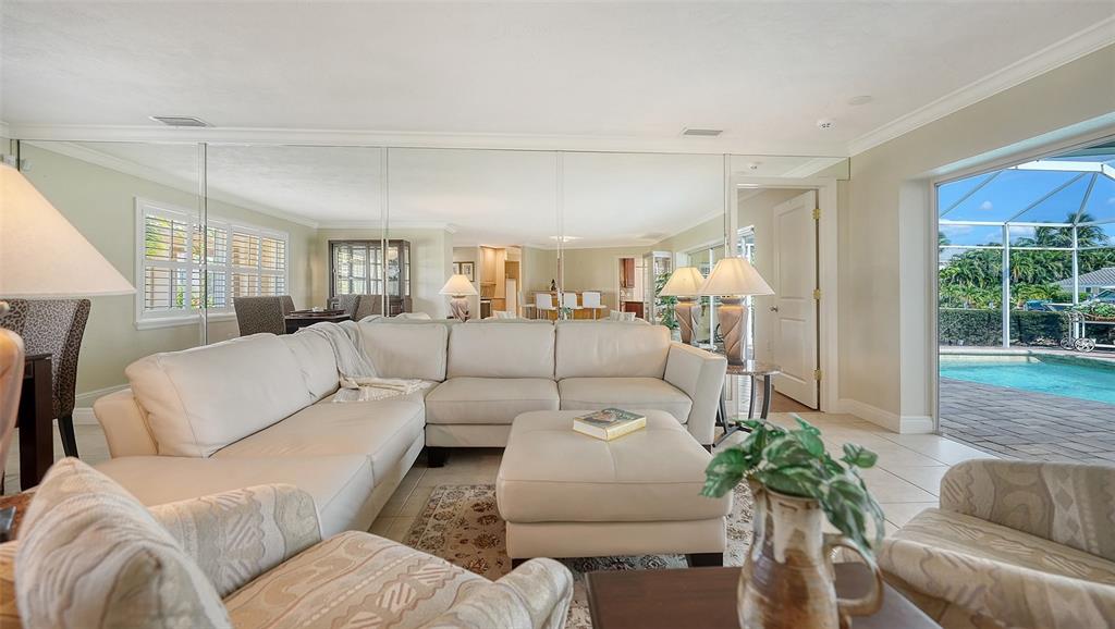 524 Ketch Lane Longboat Key, FL 34228 - Photo 15 of 62