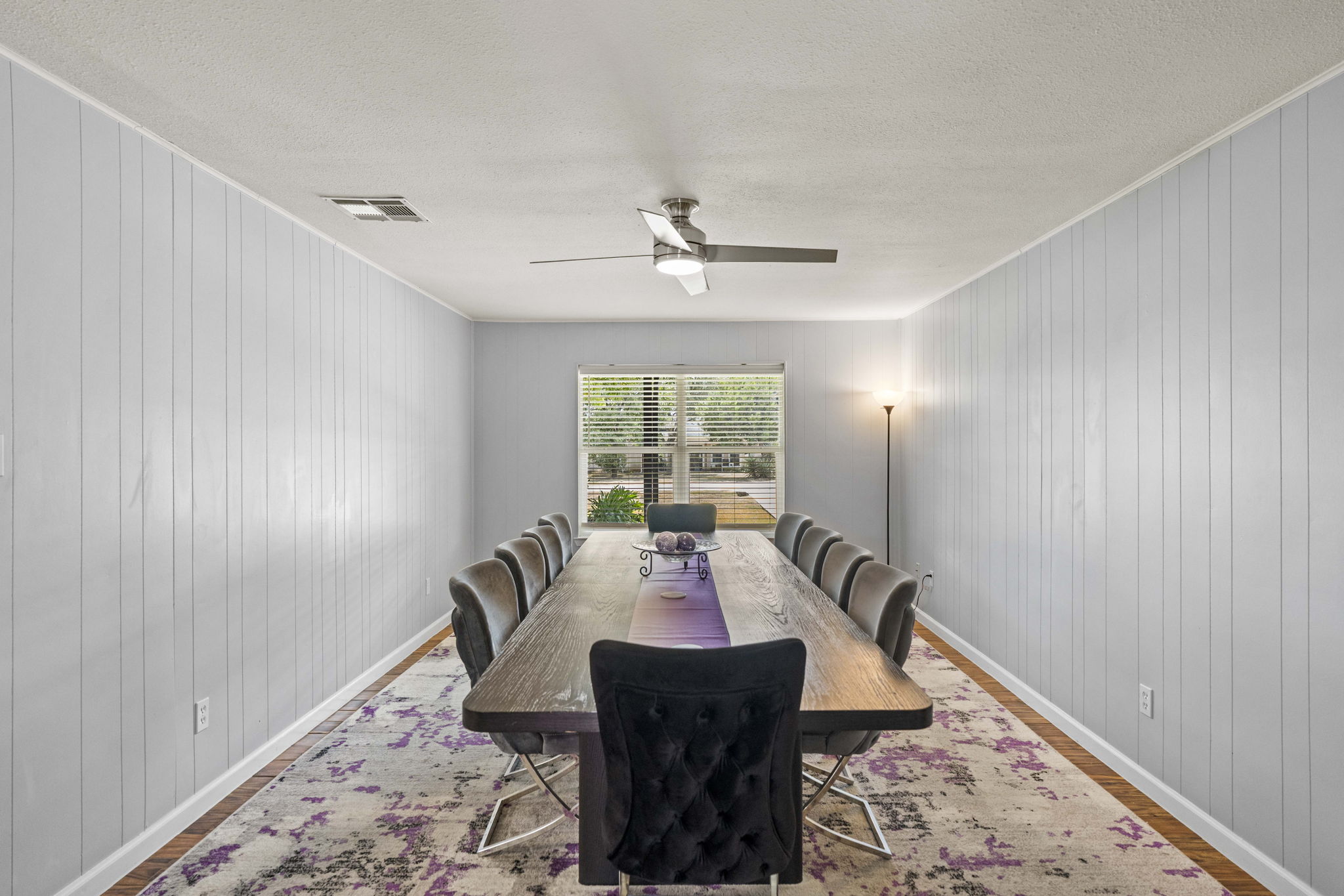 130 Hy Road Buda, TX 78610 - Photo 12 of 32 Large family? Large dining area! Or convert it an office, or guest room.
