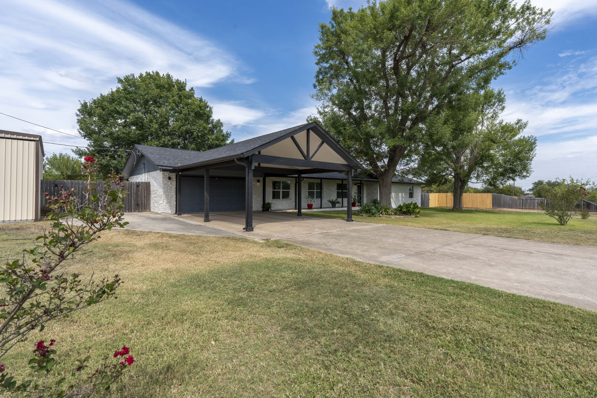 130 Hy Road Buda, TX 78610 - Photo 3 of 32