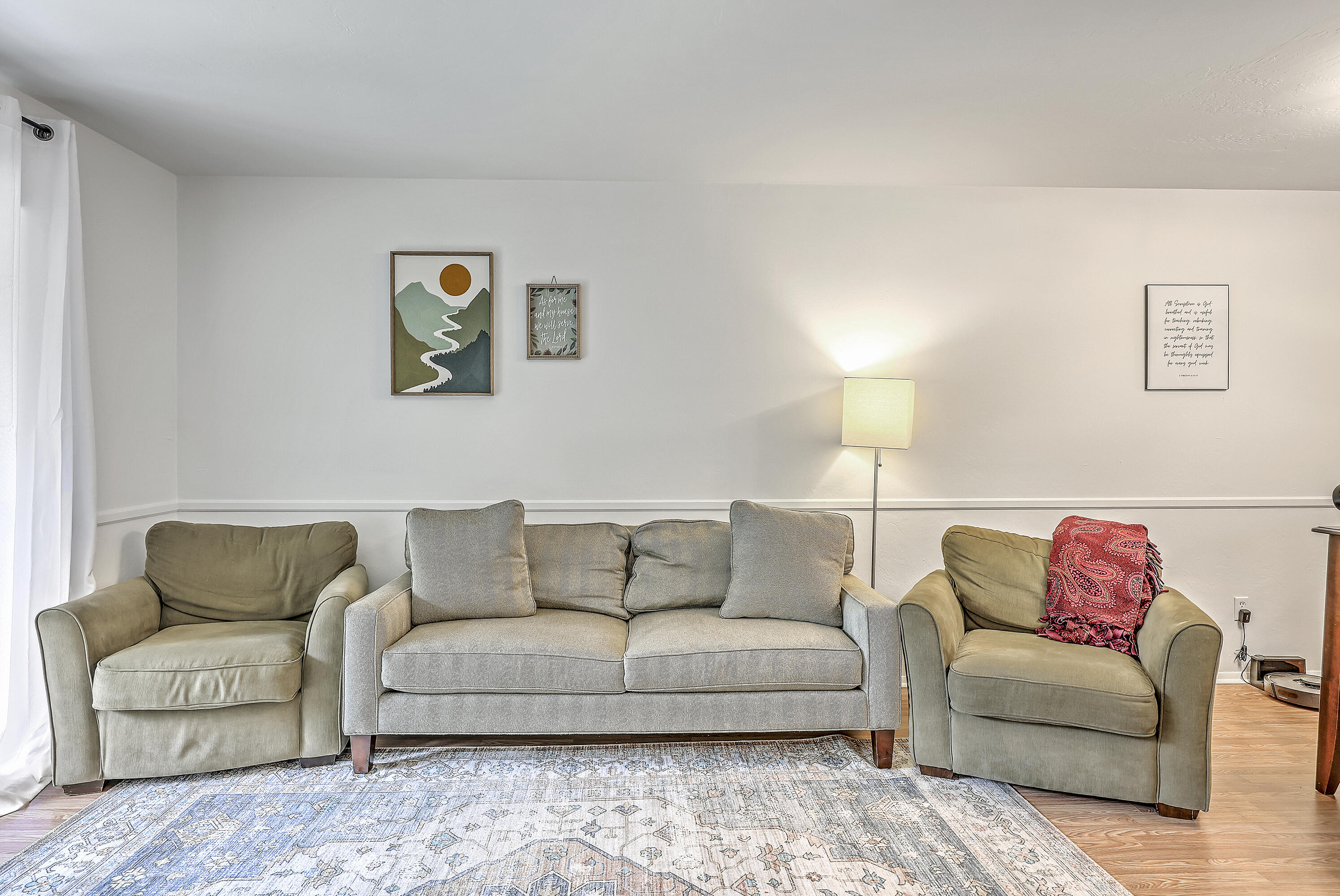2174 Bees Ferry Road, Unit G Charleston, SC 29414 - Photo 11 of 27 Spacious Living Room