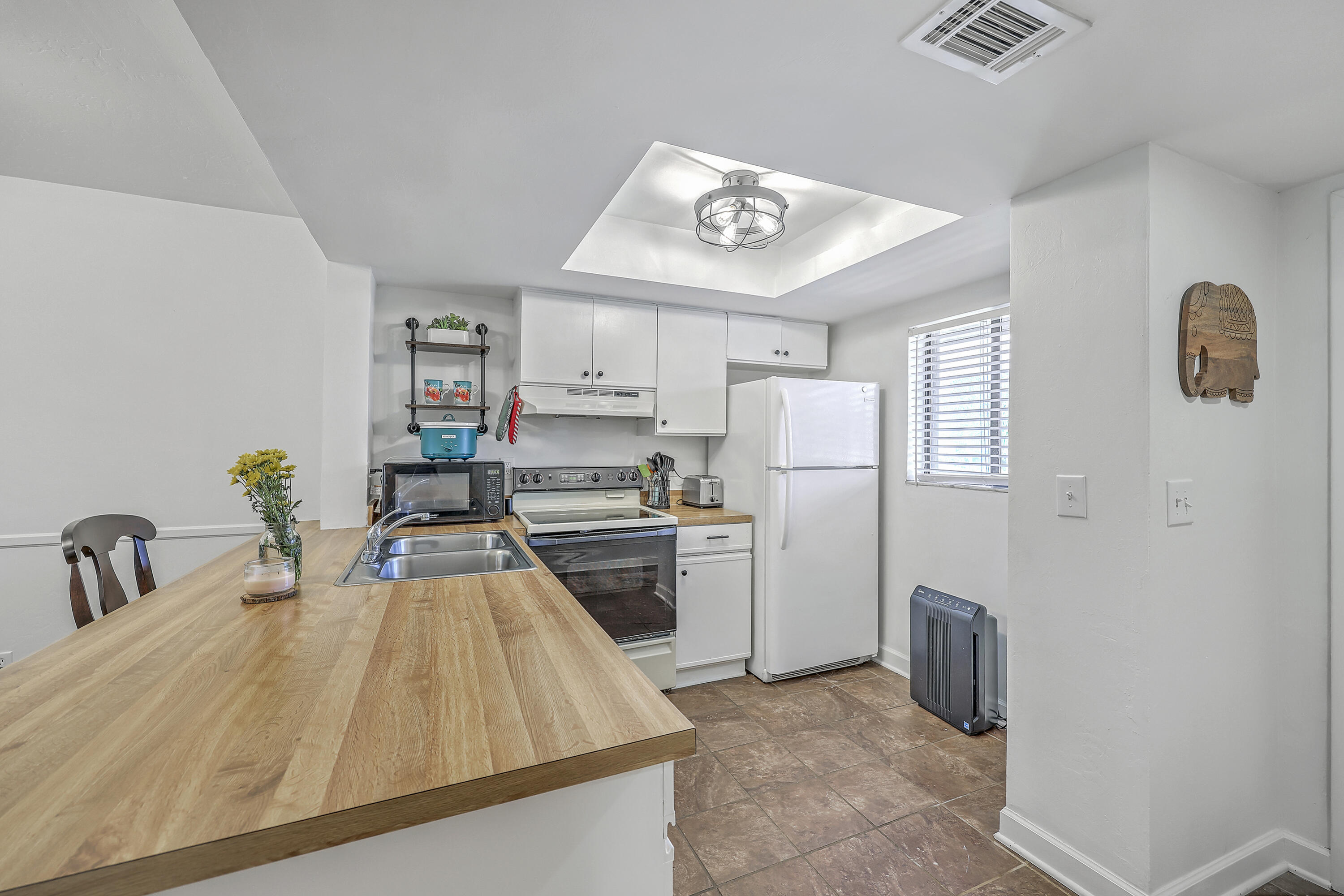 2174 Bees Ferry Road, Unit G Charleston, SC 29414 - Photo 5 of 27 Kitchen