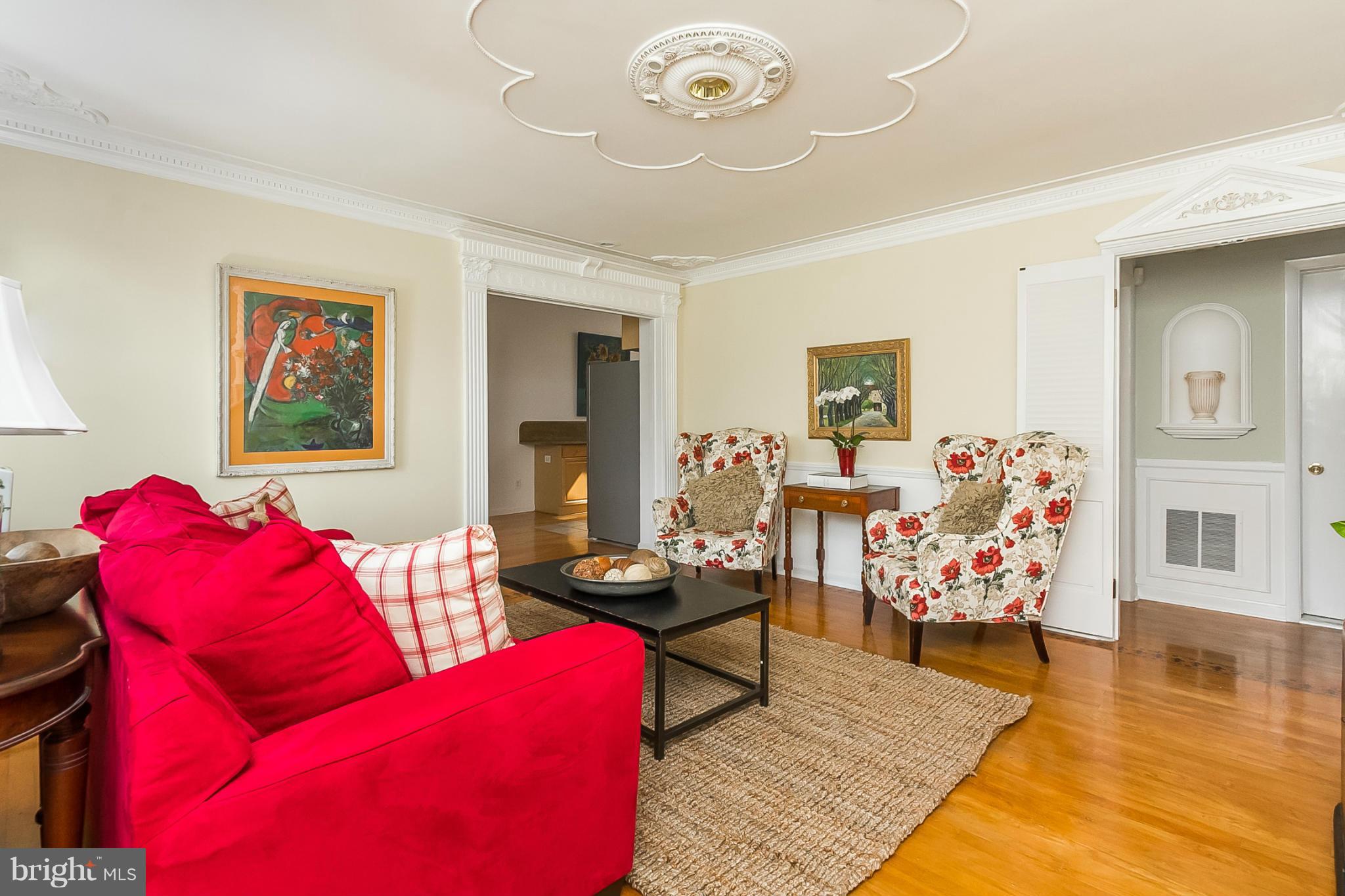 1111 Greenway Road Cockeysville, MD 21030 - Photo 2 of 19 Family Room
