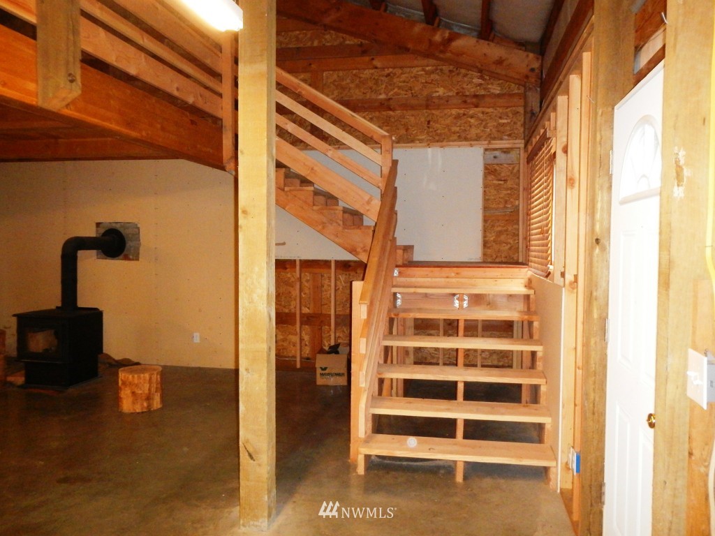 1233 Middle Fork Road Onalaska, WA 98570 - Photo 12 of 25 Gallery Image 12