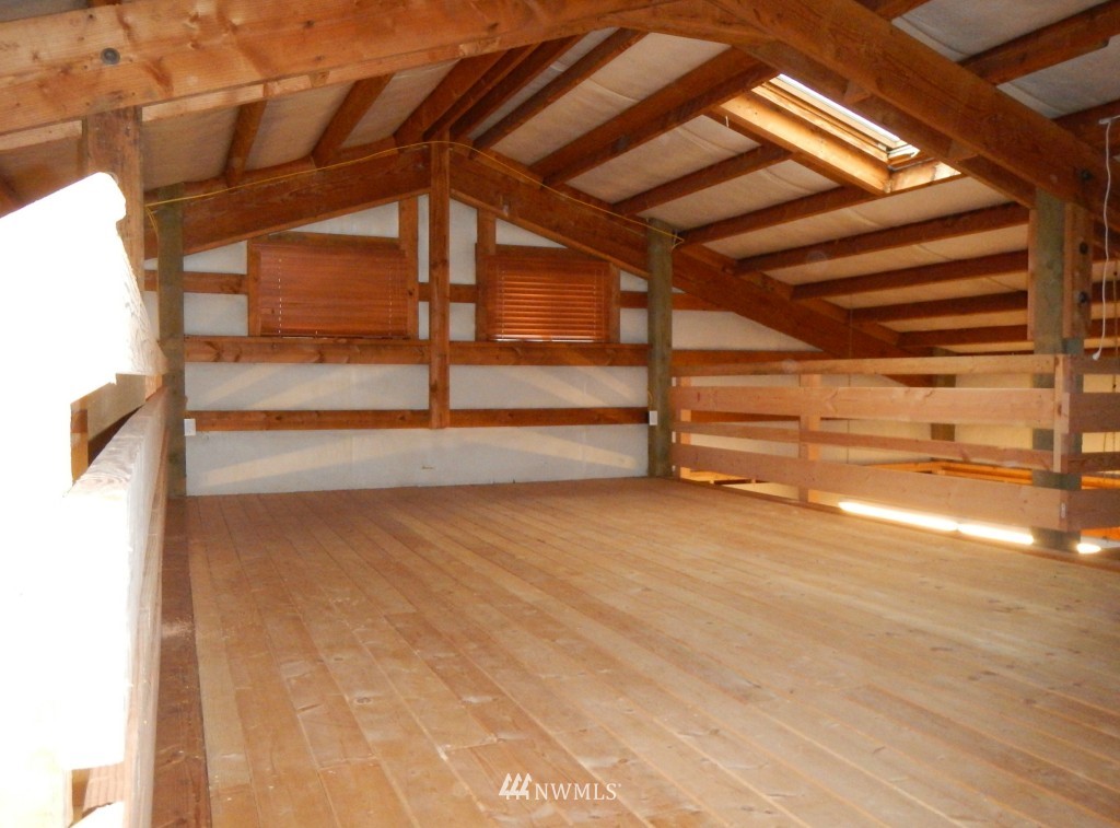 1233 Middle Fork Road Onalaska, WA 98570 - Photo 13 of 25 Gallery Image 13