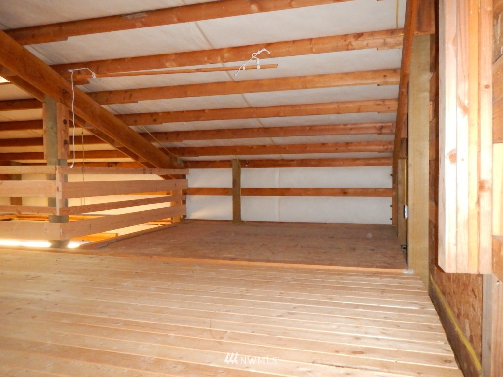 1233 Middle Fork Road Onalaska, WA 98570 - Photo 14 of 25 Gallery Image 14