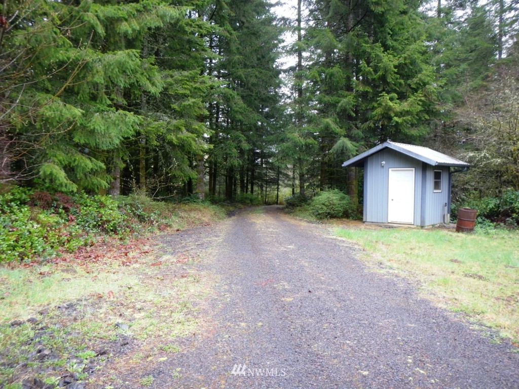1233 Middle Fork Road Onalaska, WA 98570 - Photo 18 of 25 Gallery Image 18
