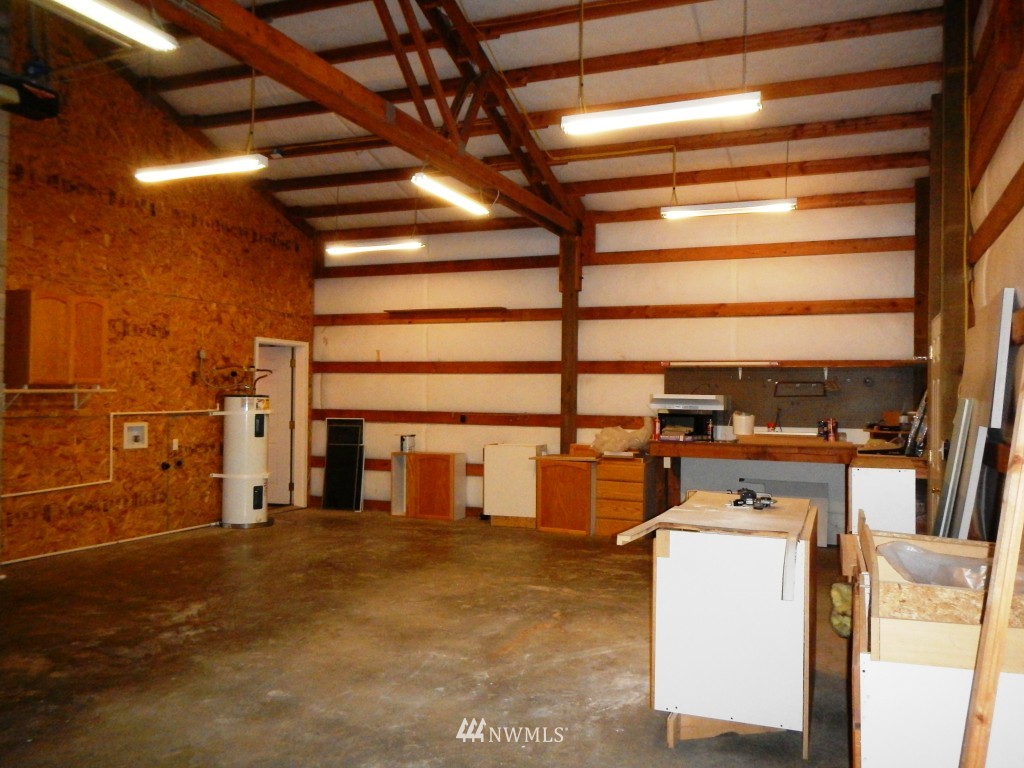 1233 Middle Fork Road Onalaska, WA 98570 - Photo 4 of 25 Gallery Image 4
