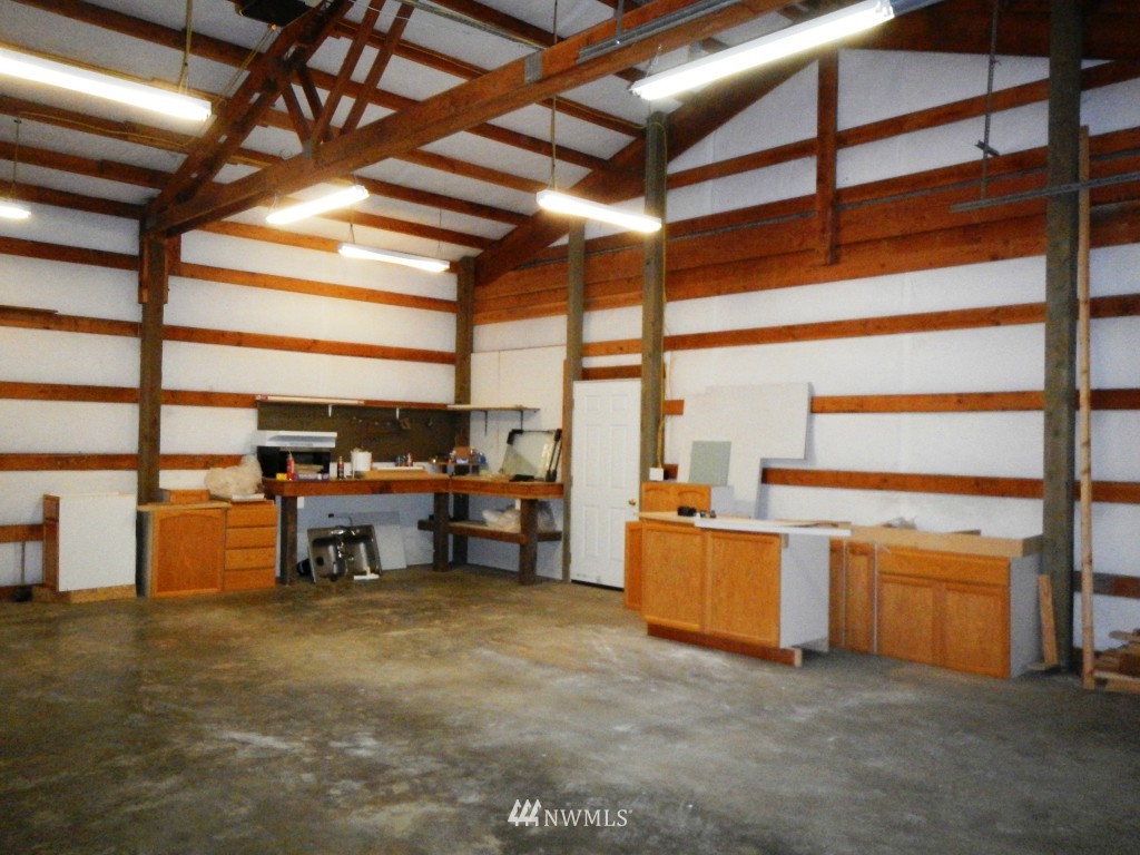 1233 Middle Fork Road Onalaska, WA 98570 - Photo 5 of 25 Gallery Image 5