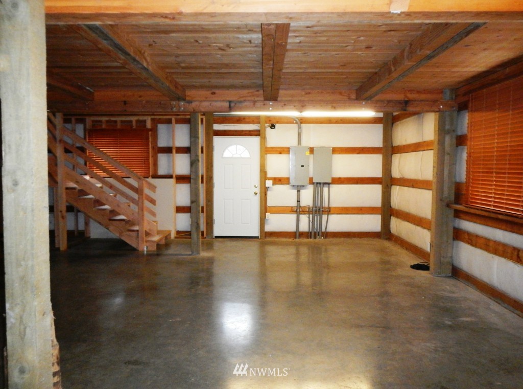 1233 Middle Fork Road Onalaska, WA 98570 - Photo 7 of 25 Gallery Image 7