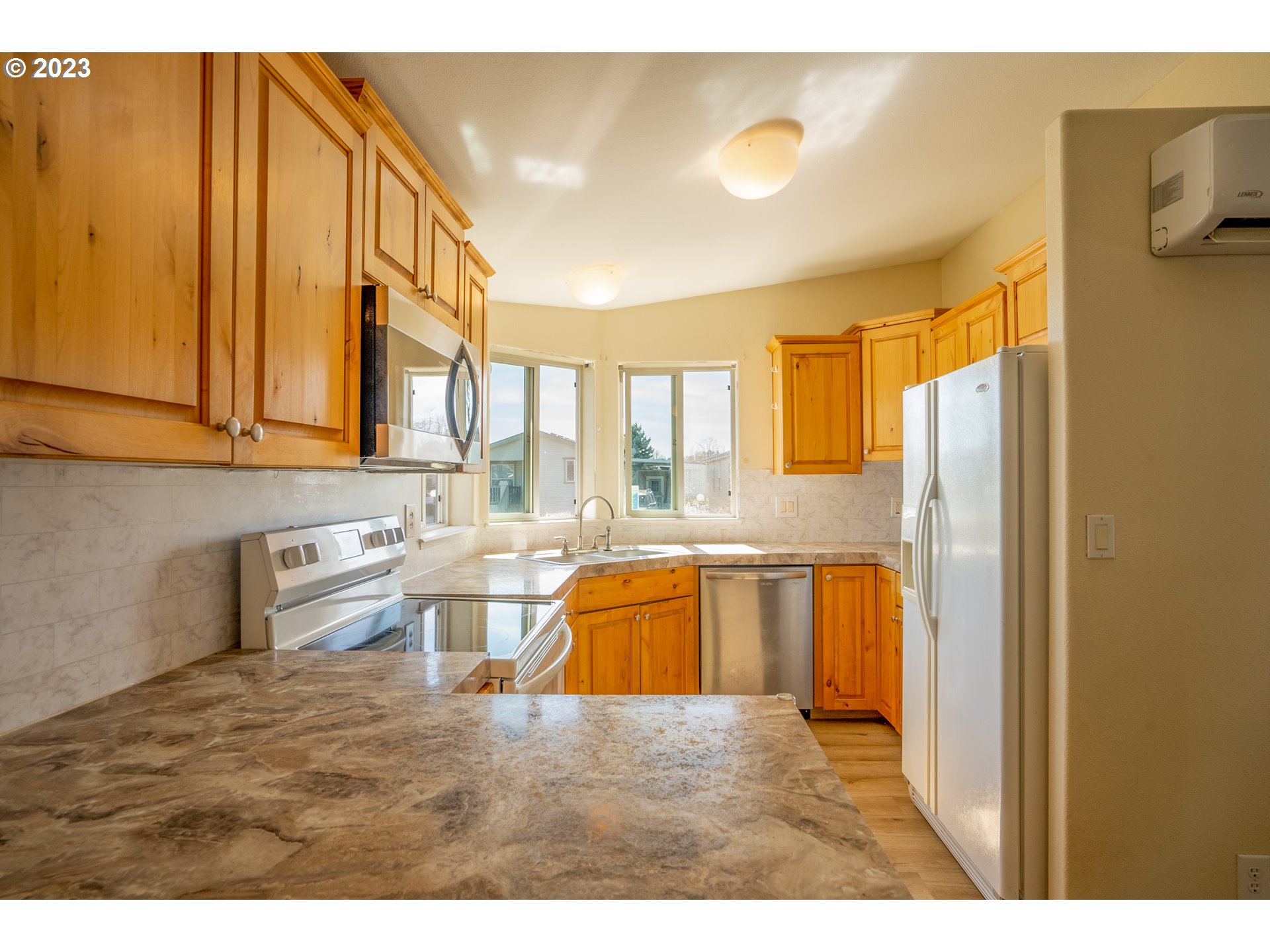 3568 Turner Road Southeast Salem, OR 97302 - Photo 7 of 19 Gallery Image 7