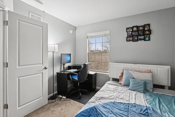 $569,900 | 2125 Apple Hill Lane, Buffalo Grove, IL 60089