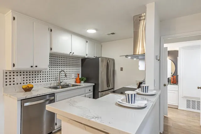 $419,900 | 247 North Capitol Avenue, Unit 105, San Jose, CA 95127