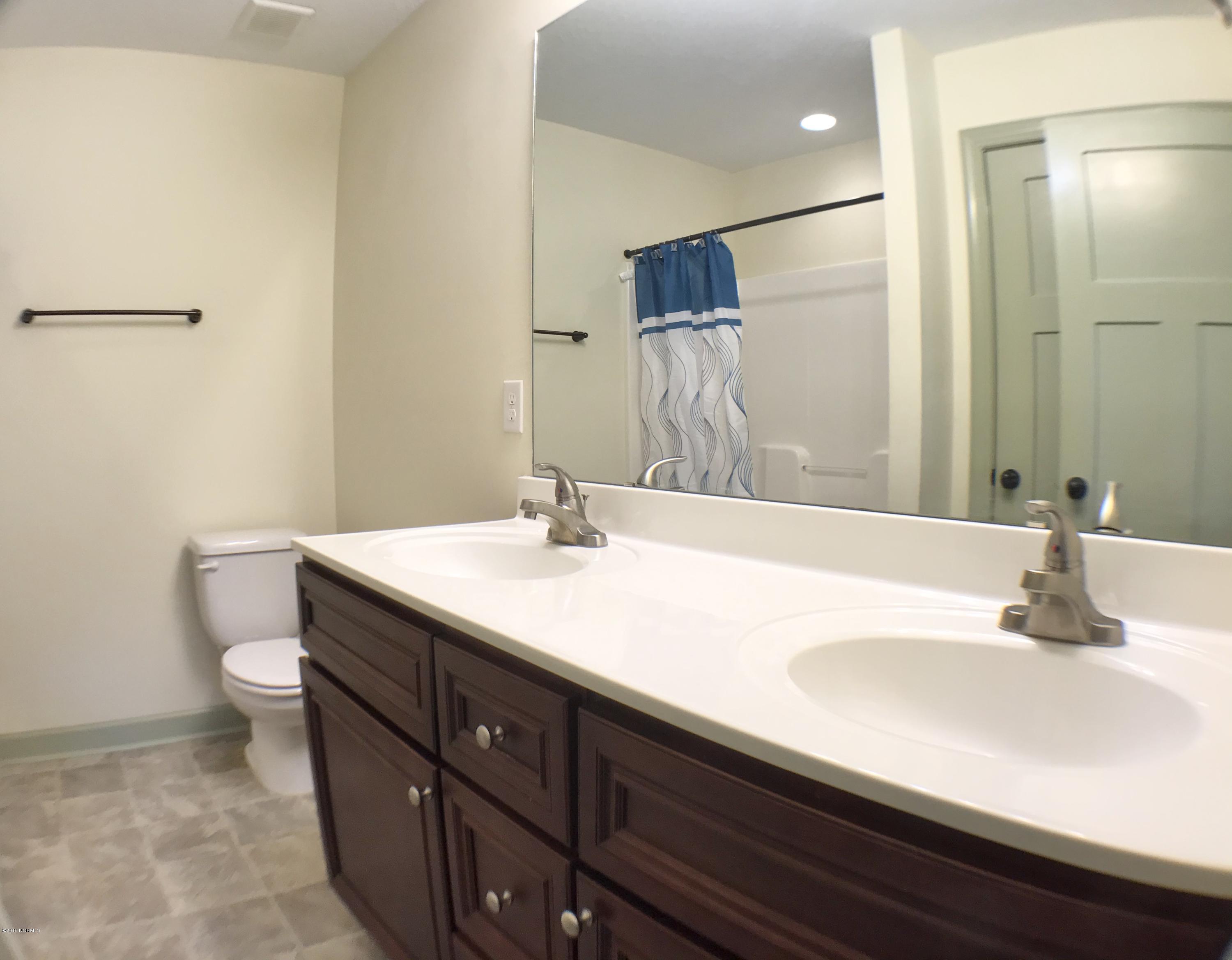 201 Kenan Loop Jacksonville, NC 28546 - Photo 15 of 28 Bathroom 1