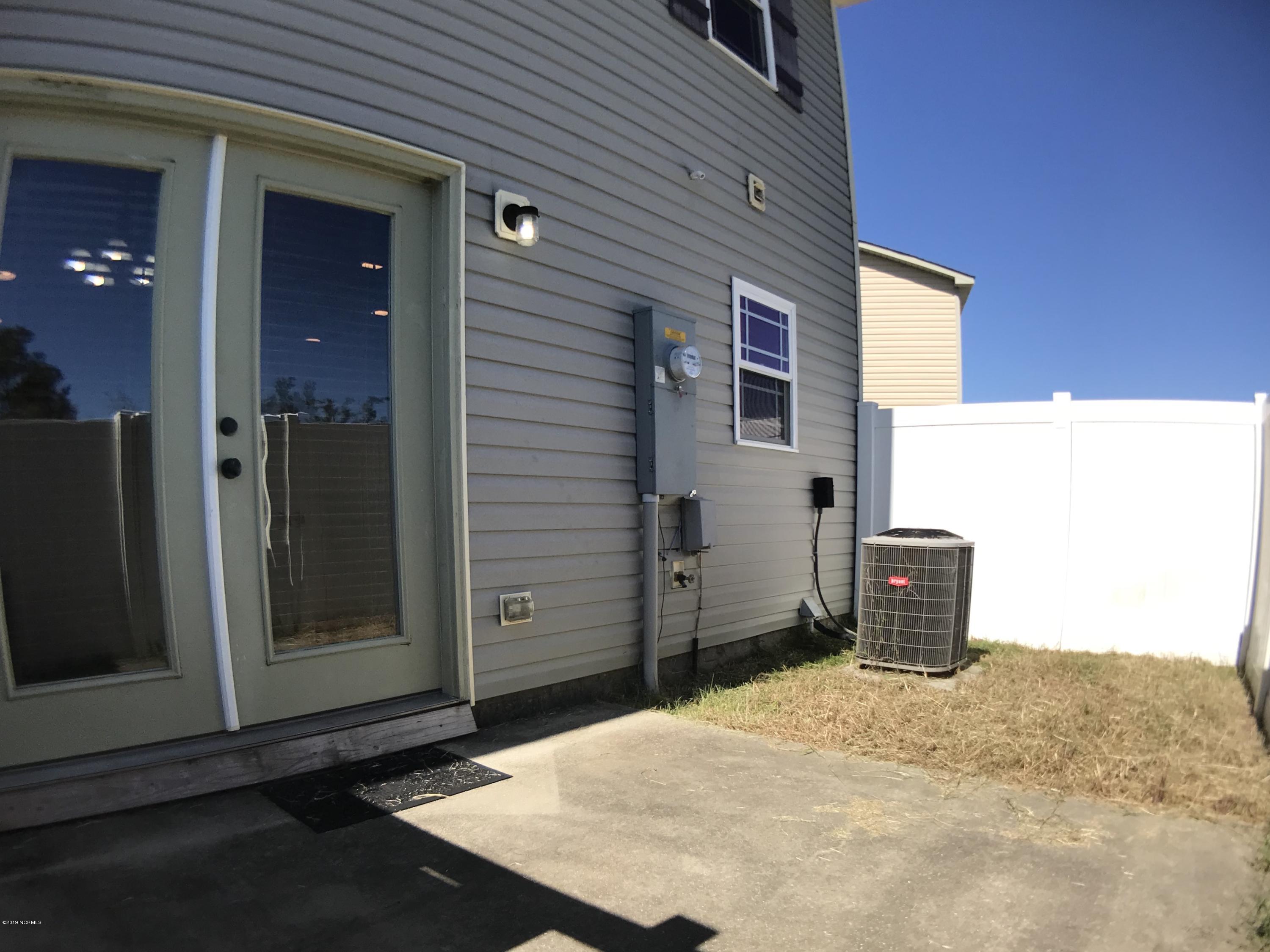 201 Kenan Loop Jacksonville, NC 28546 - Photo 23 of 28 Back patio
