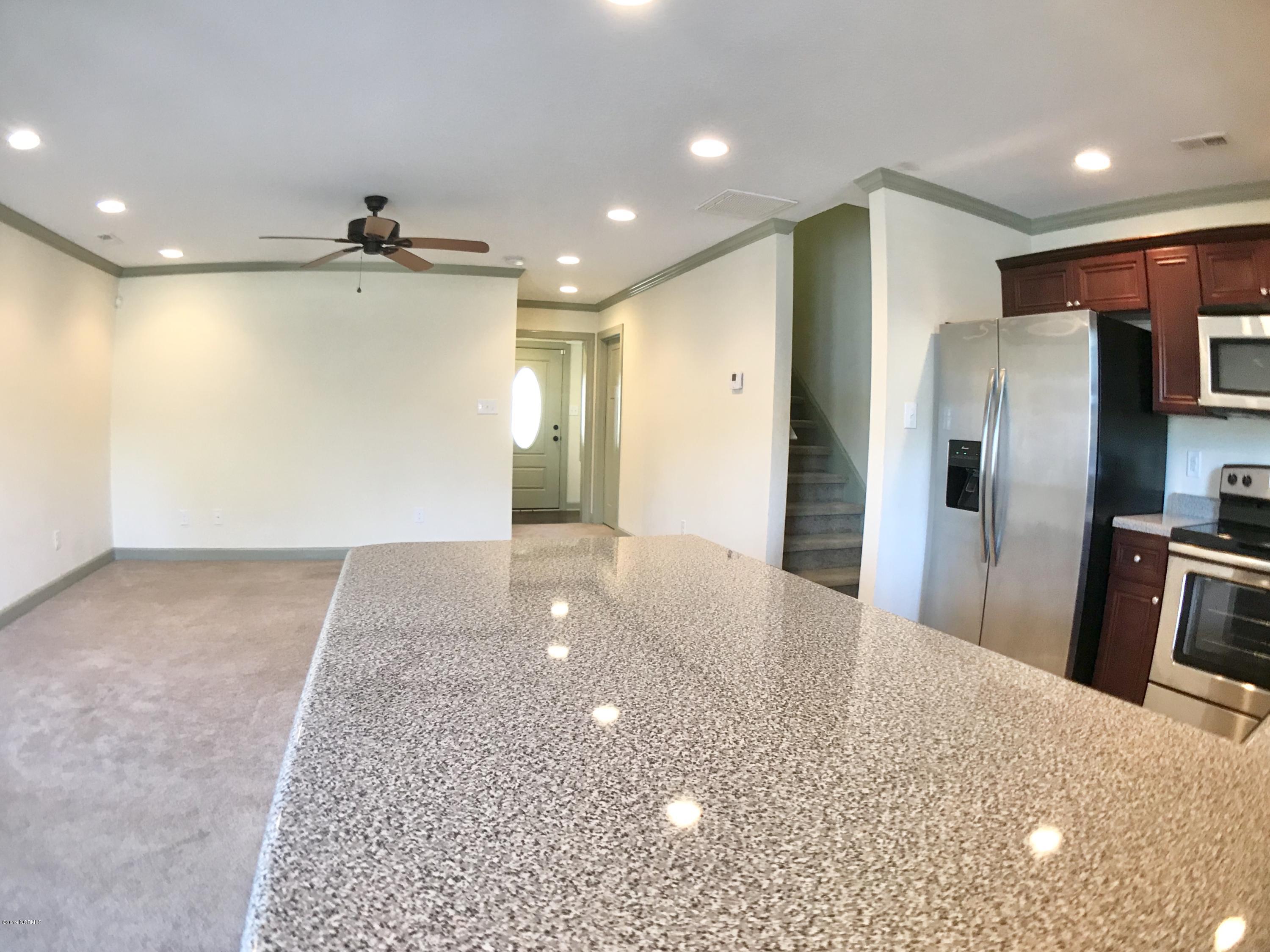 201 Kenan Loop Jacksonville, NC 28546 - Photo 9 of 28 Kitchen/Living