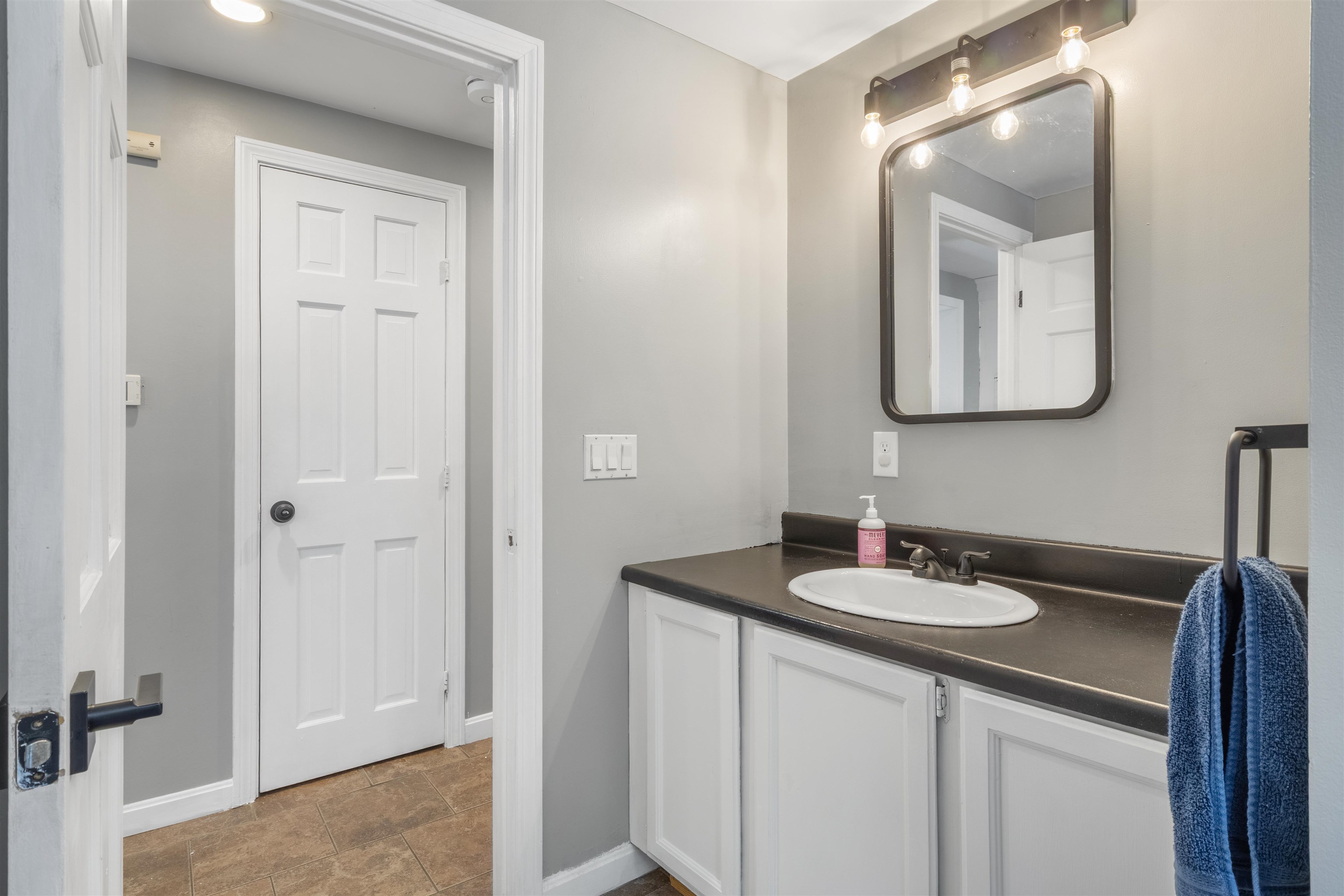 35 Western Avenue Rochester, NH 03867 - Photo 13 of 30