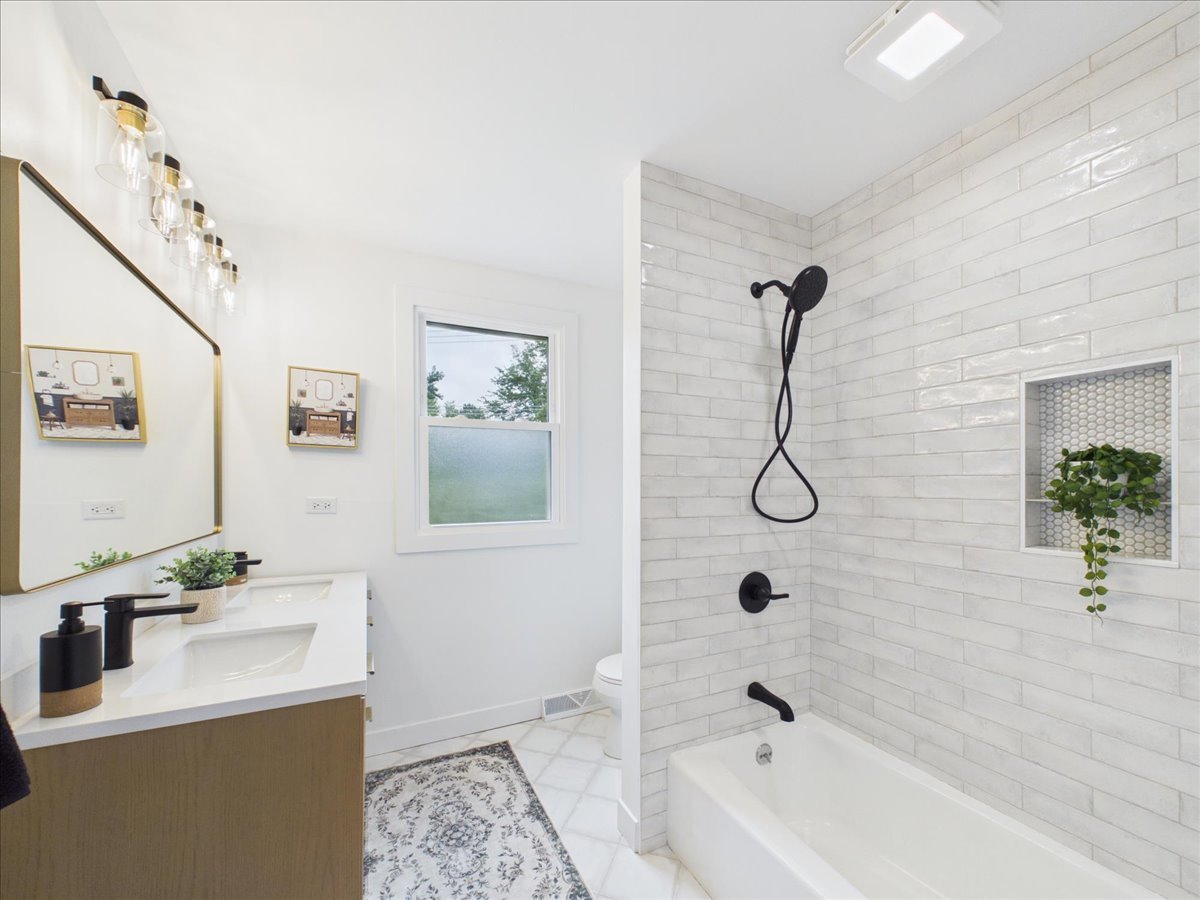 1504 Pfingsten Road Glenview, IL 60025 - Photo 22 of 52 Gallery Image 22