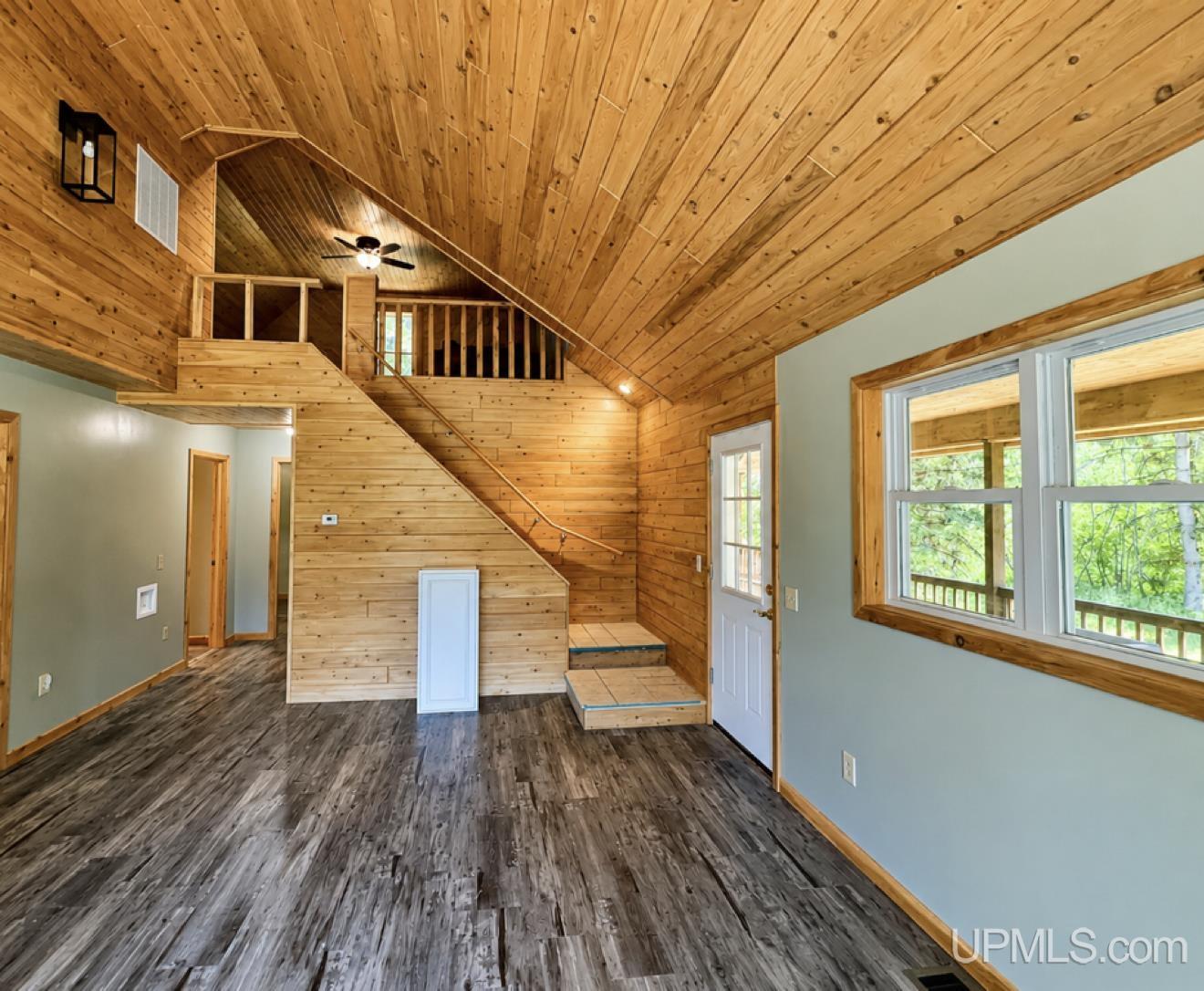 5738 North Simmons Road Hessel, MI 49745 - Photo 7 of 28
