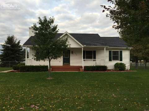 12491 North Clio Road Clio, MI 48420 - Photo 2 of 39 20422326-1.JPG