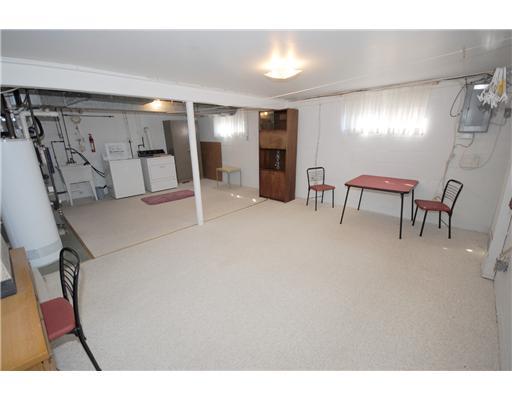768 Lindsay Road Carnegie, PA 15106 - Photo 12 of 15 Den/Family/Great Room.