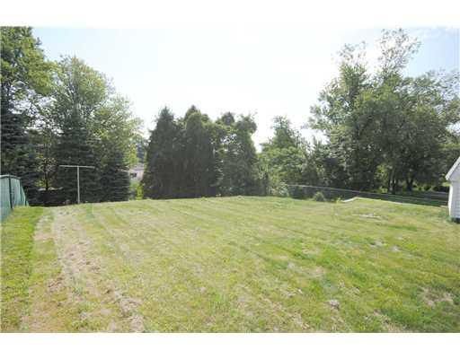 768 Lindsay Road Carnegie, PA 15106 - Photo 14 of 15 Yard/Garden.