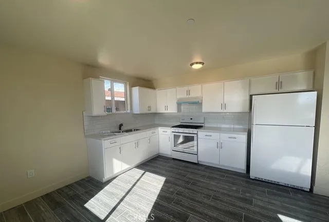 $2,850 | 439 West 71st Street, Los Angeles, CA 90003