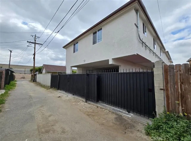 $2,850 | 439 West 71st Street, Los Angeles, CA 90003