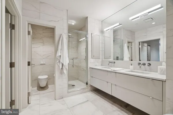 $19,000 | 130 South 18th Street, Unit RC4, Philadelphia, PA 19103