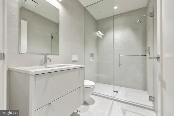 $19,000 | 130 South 18th Street, Unit RC4, Philadelphia, PA 19103