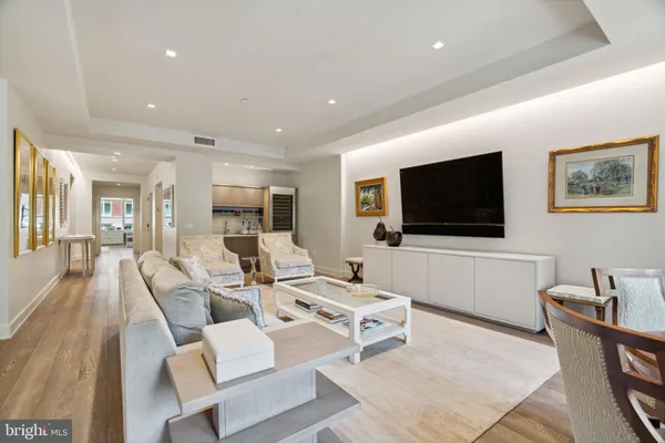 $19,000 | 130 South 18th Street, Unit RC4, Philadelphia, PA 19103