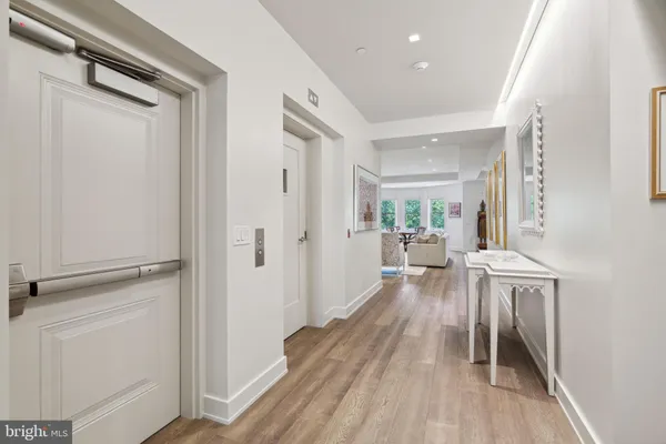 $19,000 | 130 South 18th Street, Unit RC4, Philadelphia, PA 19103