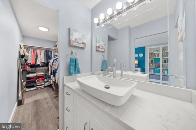 $2,950 | 5300 Columbia Pike, Unit 315, Arlington, VA 22204