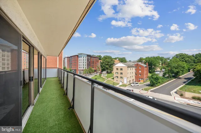 $2,950 | 5300 Columbia Pike, Unit 315, Arlington, VA 22204